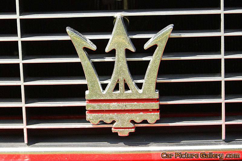 Maserati Biturbo Grill Crest