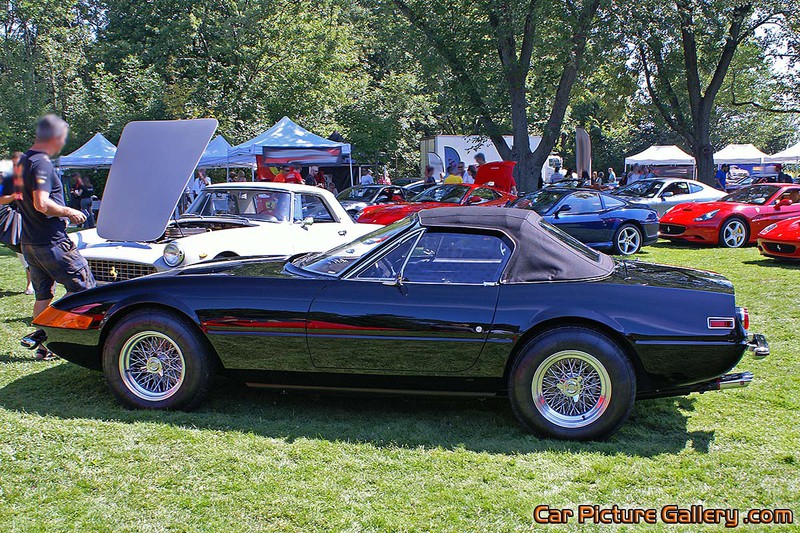 Ferrari 365 GTS 4 Left Side